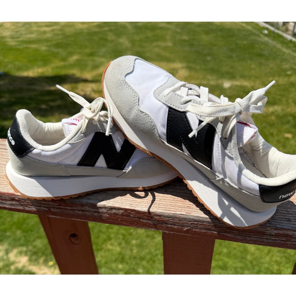 New Balance 237 Sneakers